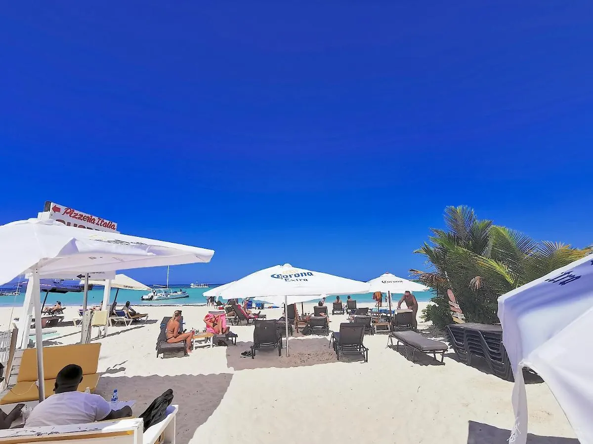 Ducassi Rooftop Pool & Beach Club Punta Cana