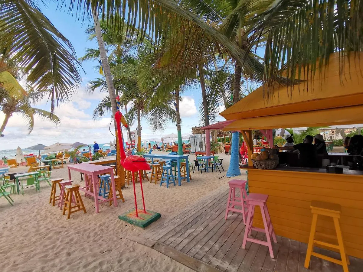 Hotel Ducassi Rooftop Pool & Beach Club